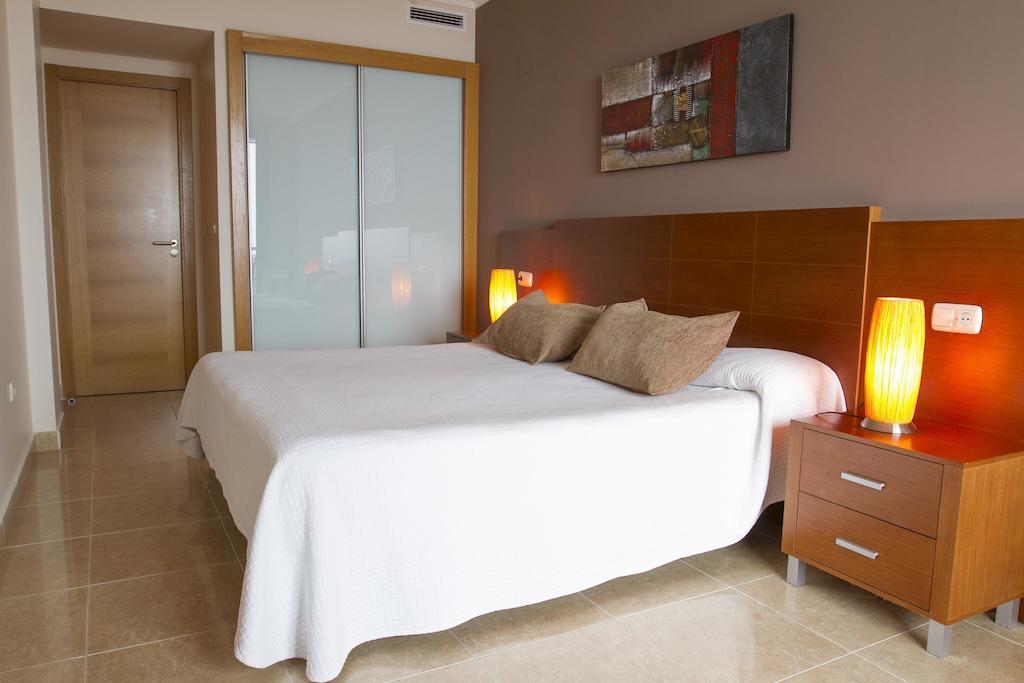 Two-Bedroom Apartment Partial Sea View,260303921:JPEG